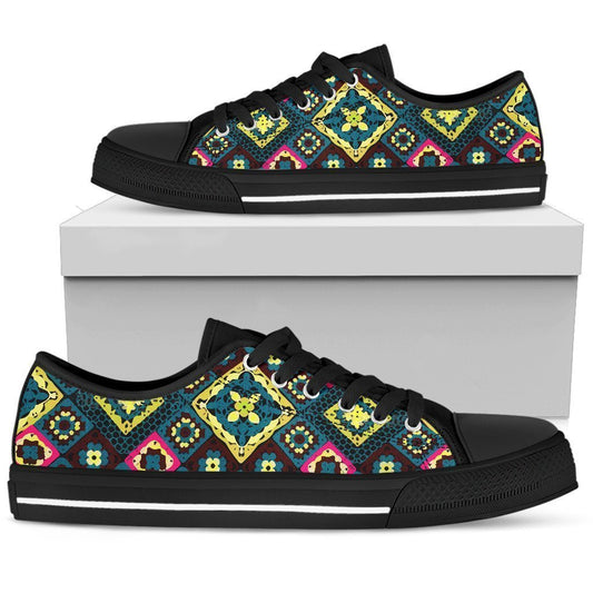 Crotcheting Women's Low Top Shoe-6teenth World™-Women's Low Top Shoe-US5.5 (EU36)-Vibe Cosy™