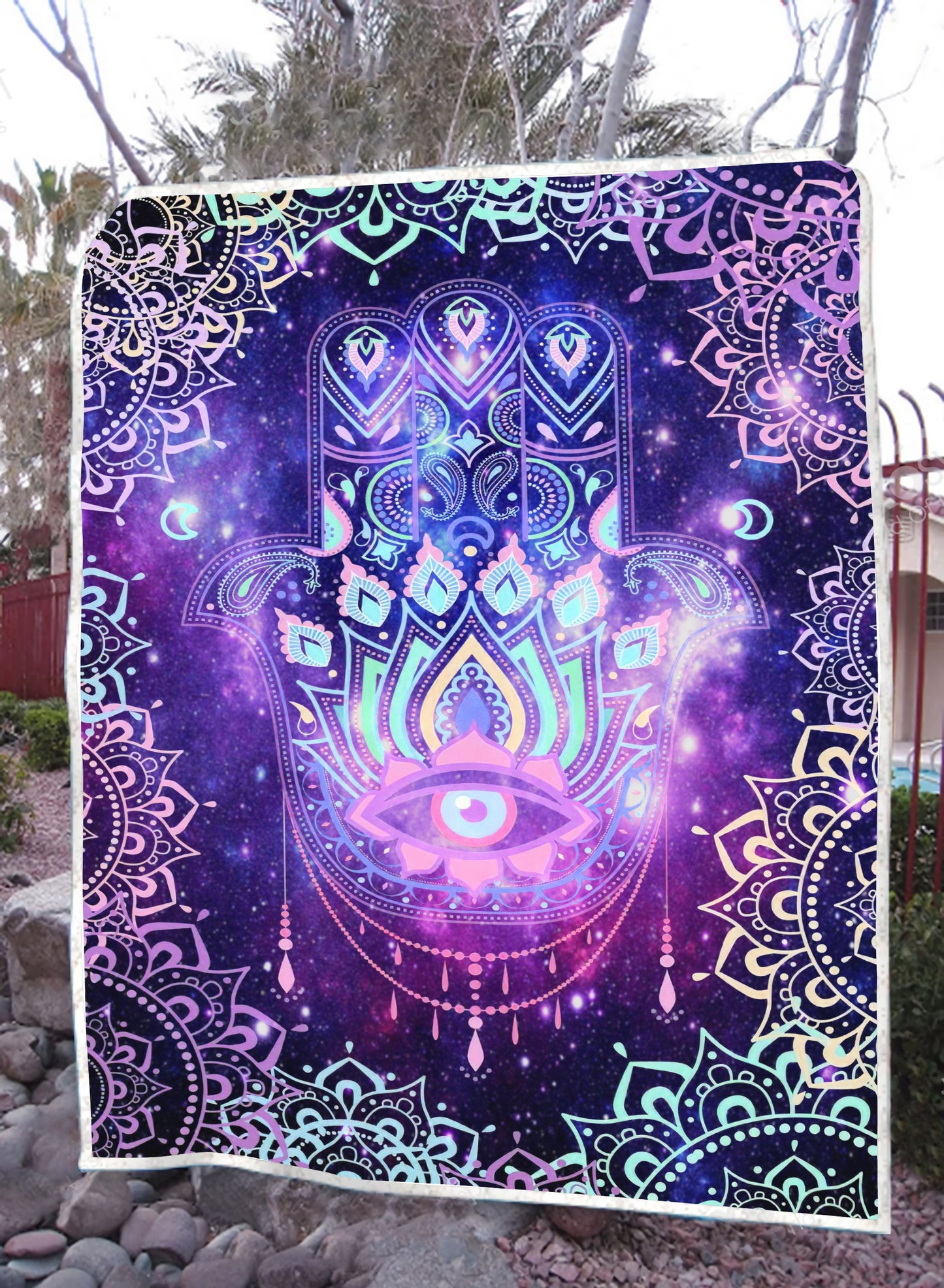 Hamsa Soft and Warm Blanket