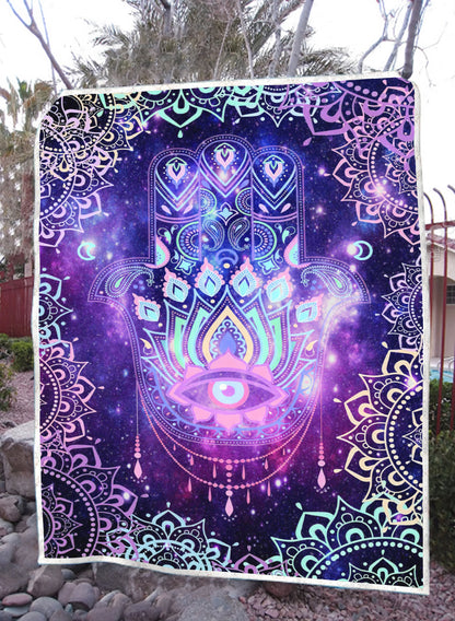 Hamsa Soft and Warm Blanket