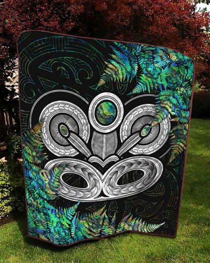 New Zealand Aotearoa Maori Tiki Silver Fern Paua Shell Painting Art Quilt ML