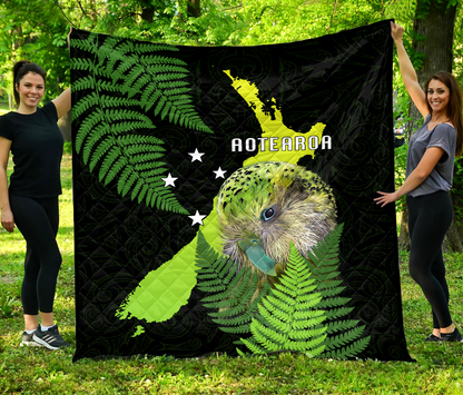 Premium Aotearoa Kakapo Bird Quilt