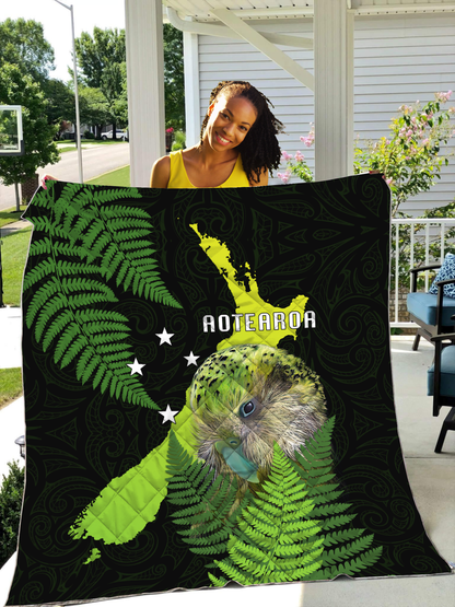 Premium Aotearoa Kakapo Bird Quilt