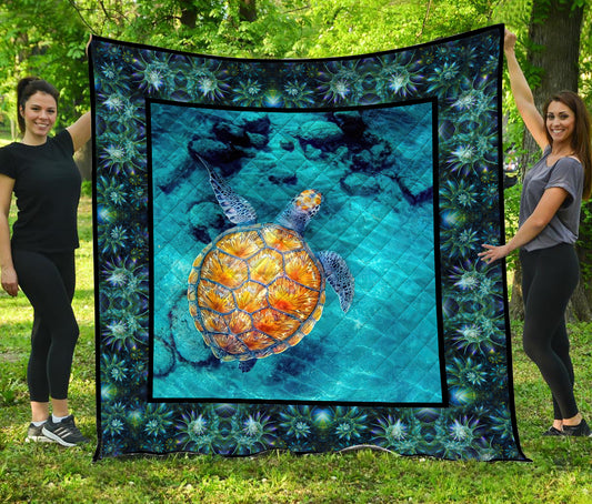 Premium Blue Ocean Turtle Quilt