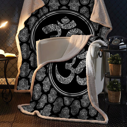 Hamsa Soft and Warm Blanket