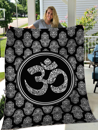 Hamsa Soft and Warm Blanket