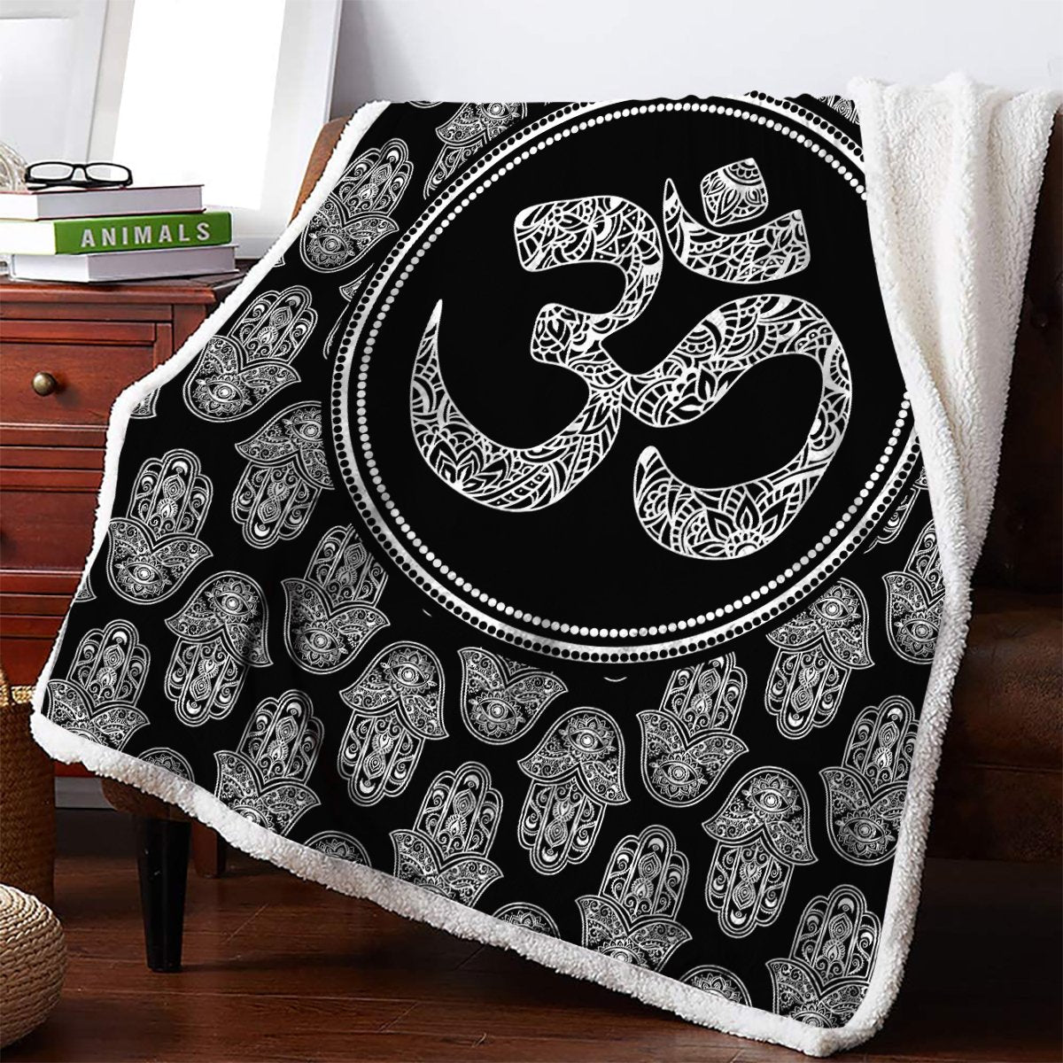 Hamsa Soft and Warm Blanket