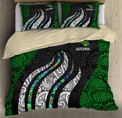 New Zealand Maori Silver Fern Bedding Set ML