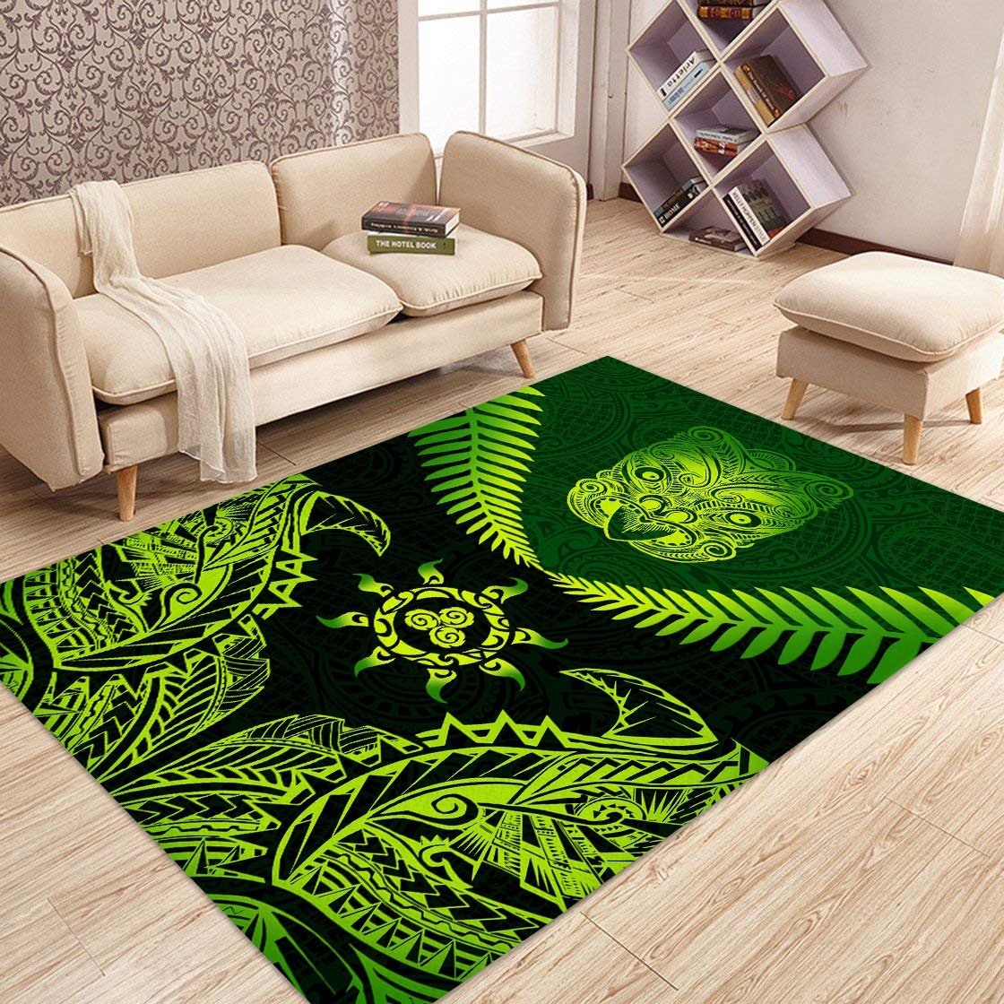 New Zealand Maori Manaia Paua Shell - Silver Fern Rug ML