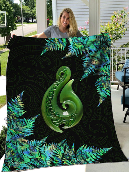 New Zealand Maori Manaia Paua Shell Painting Art Quilt ML